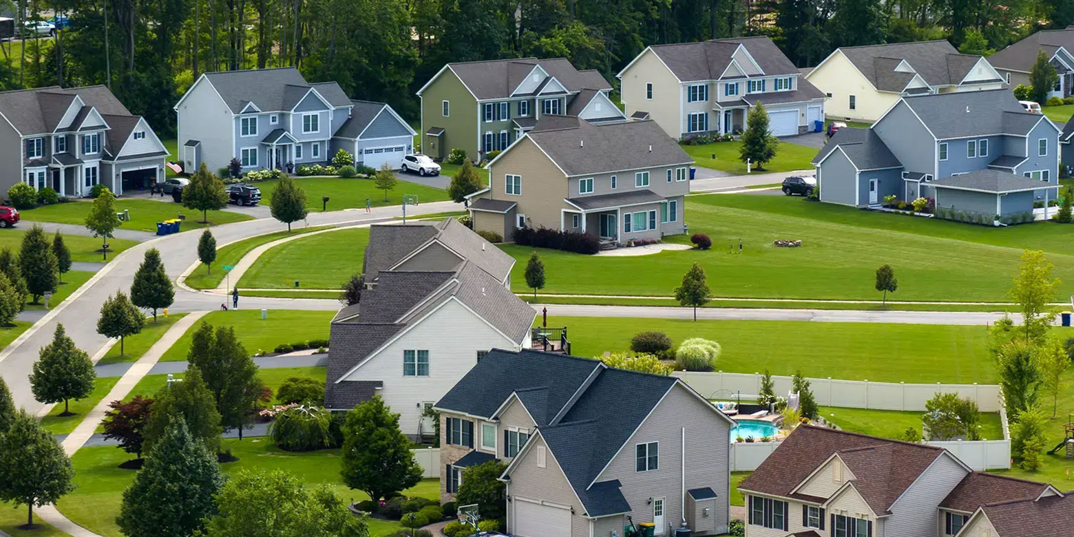 Elevated view of a community of single-family homes